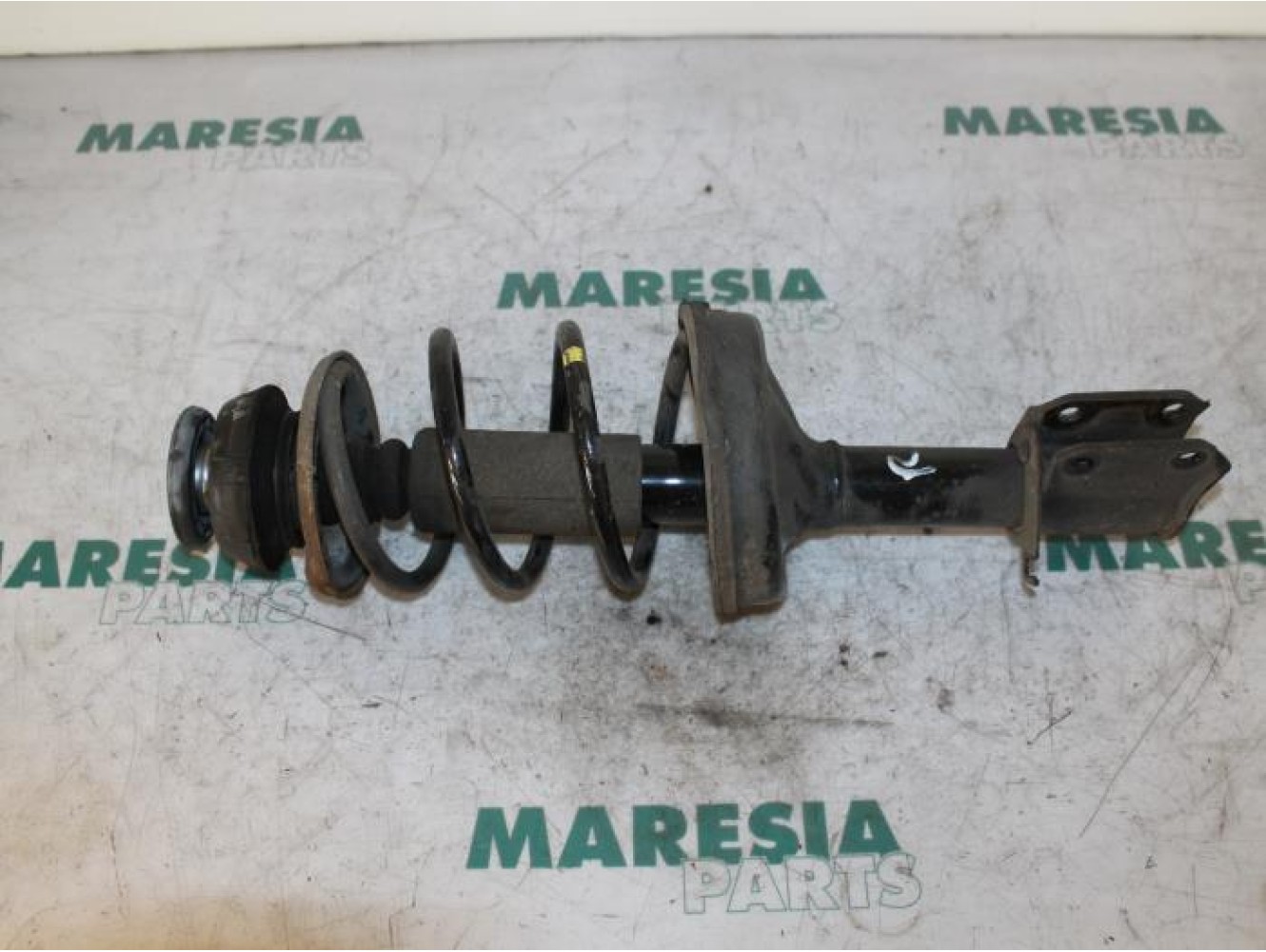 Renault - Twingo - Front shock absorber rod, right