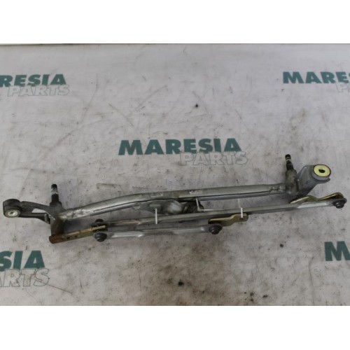Renault - Megane - Wiper mechanism