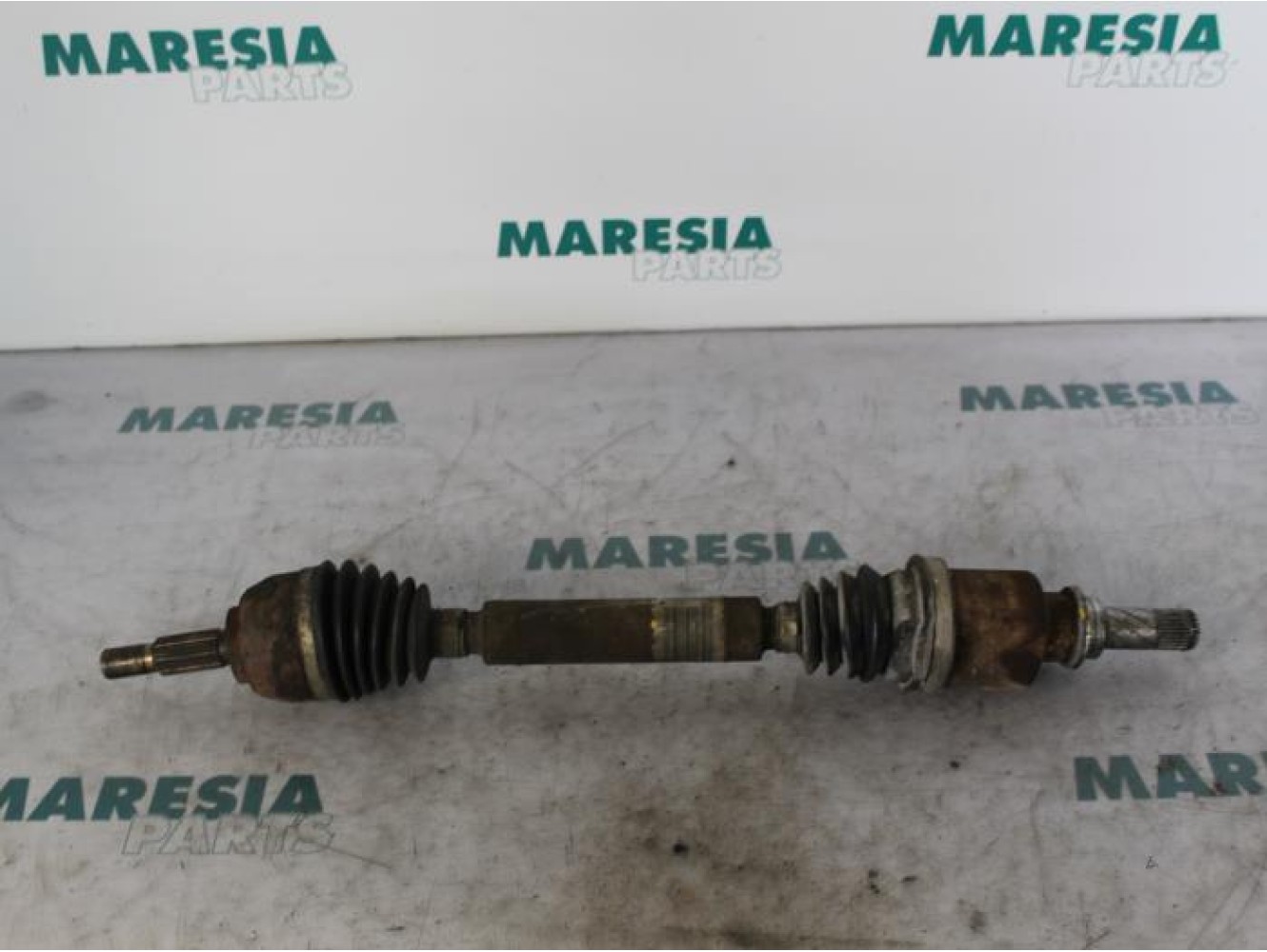Renault - Megane - Aandrijfas links-voor