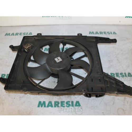Renault - Megane Scenic - Kühlgebläse Motor