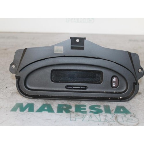 Renault - Megane Scenic - Display Interieur