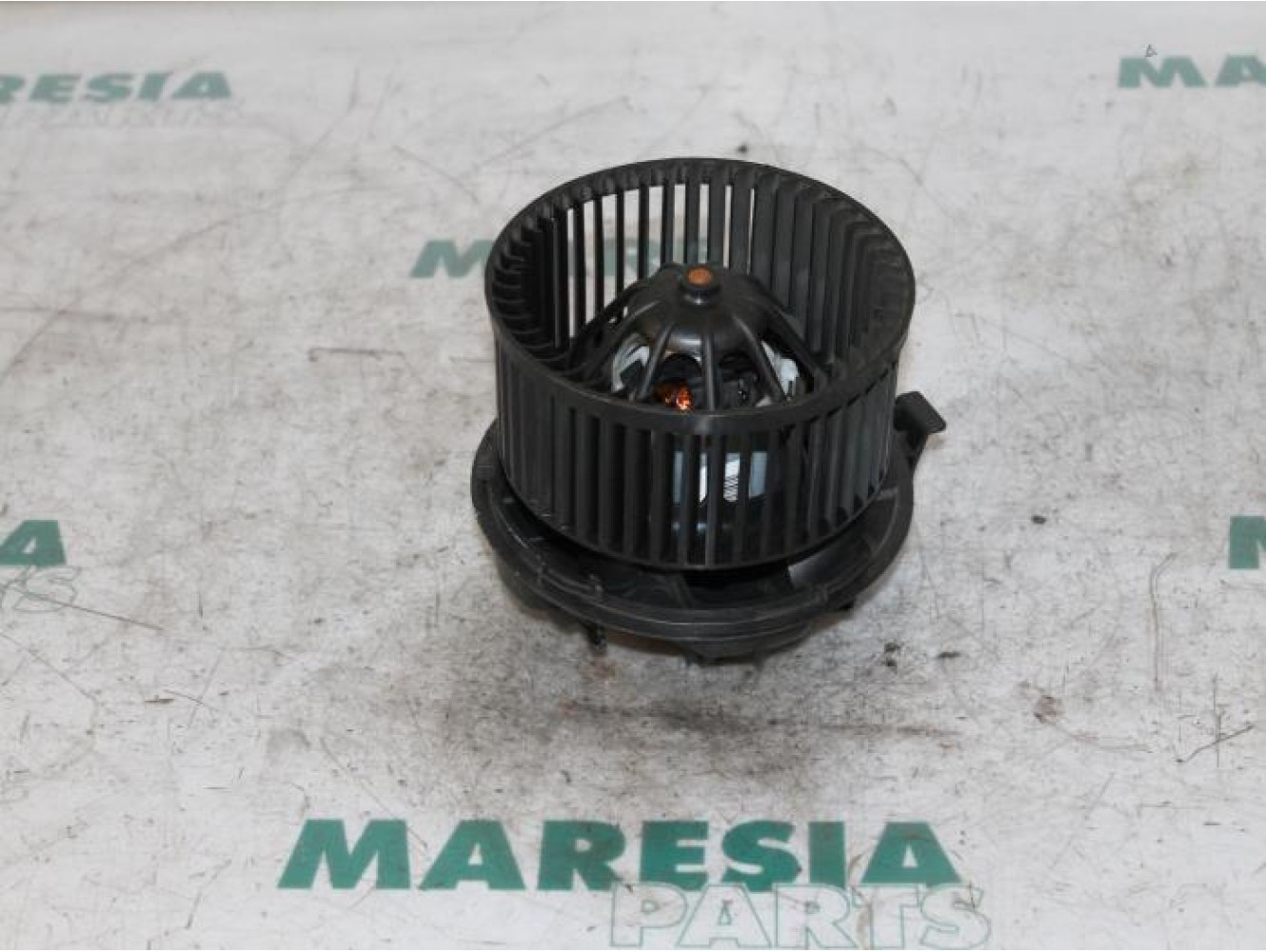 Renault - Megane - Heating and ventilation fan motor