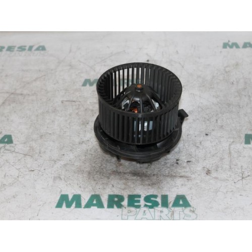 Renault - Megane - Heating and ventilation fan motor