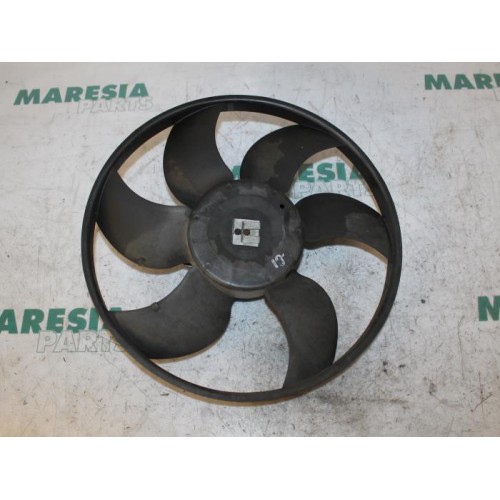 Renault - Megane - Fan motor