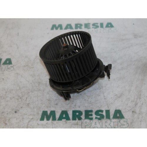 Renault - Twingo - Heating and ventilation fan motor