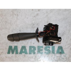 Renault - Twingo - Indicator switch