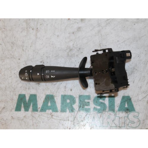 Renault - Twingo - Indicator switch