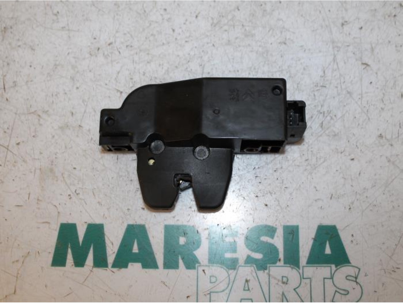 Citroen - C5 - Tailgate lock mechanism