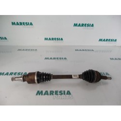 Renault - Megane Scenic - Aandrijfas links-voor