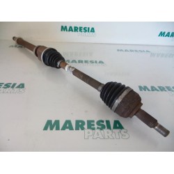Renault - Megane Scenic - Front drive shaft, right