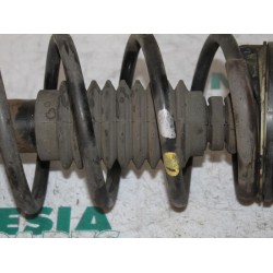 Renault - Megane Scenic - Front shock absorber rod, left