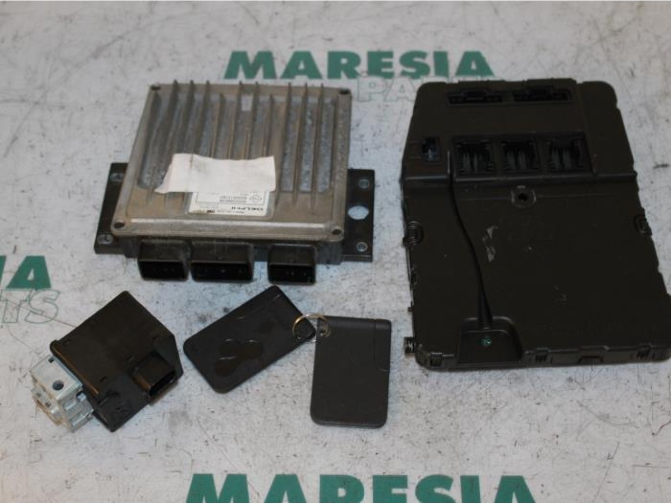 Renault - Megane Scenic - Engine management computer