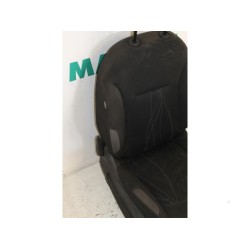 Peugeot - 208 - Sitz rechts