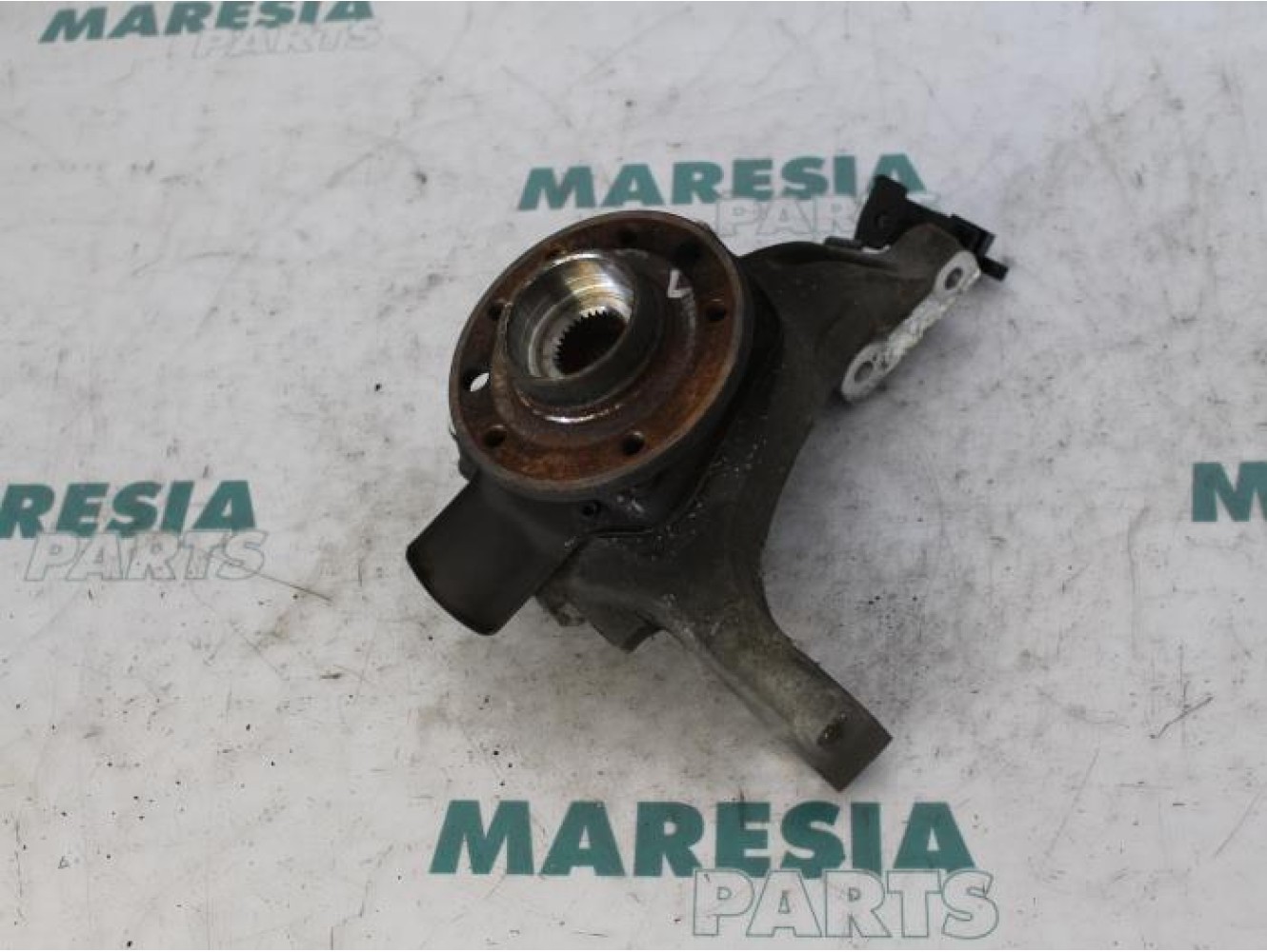 Fiat - Croma - Knuckle, front left