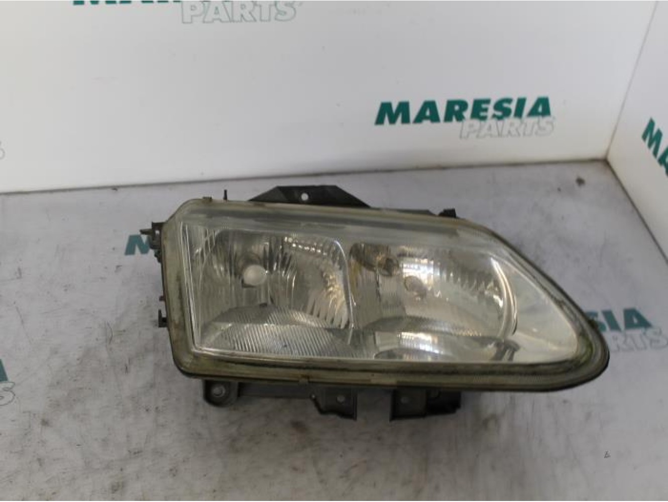 Renault - Espace - Phare droit