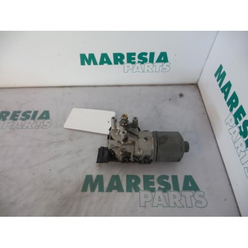 Peugeot - 206 - Front wiper motor
