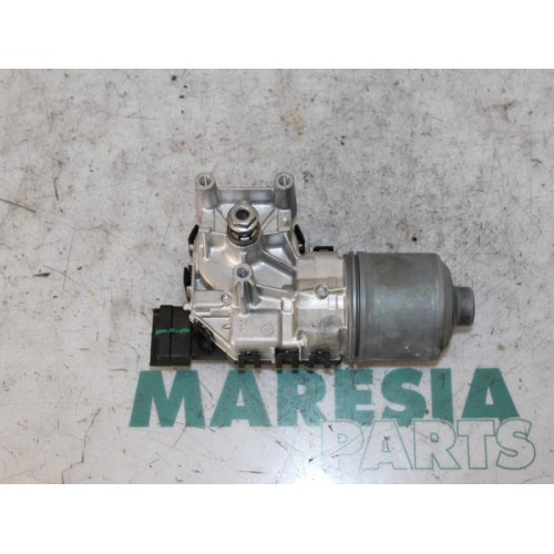 Peugeot - 208 - Front wiper motor