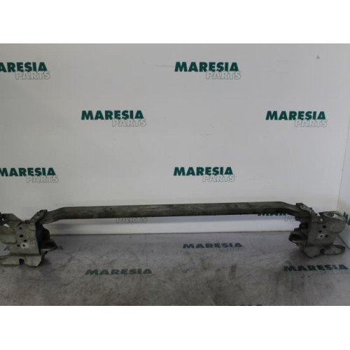 Renault - Laguna - Radiator bar