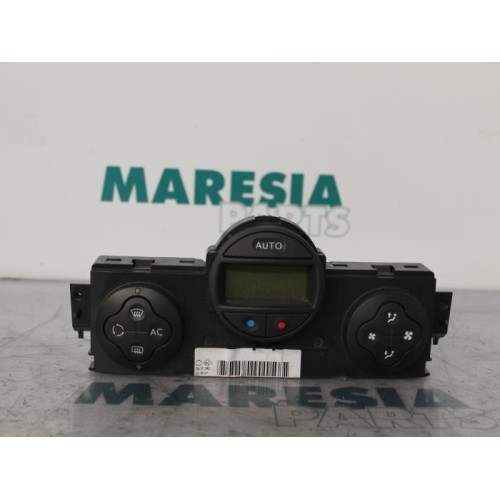 Renault - Megane Scenic - Heater control panel
