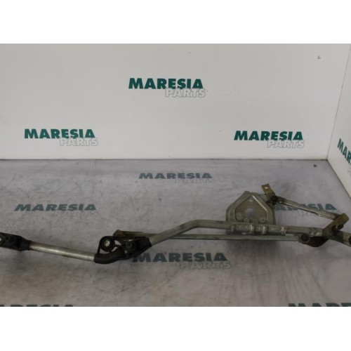 Renault - Megane Scenic - Wiper mechanism