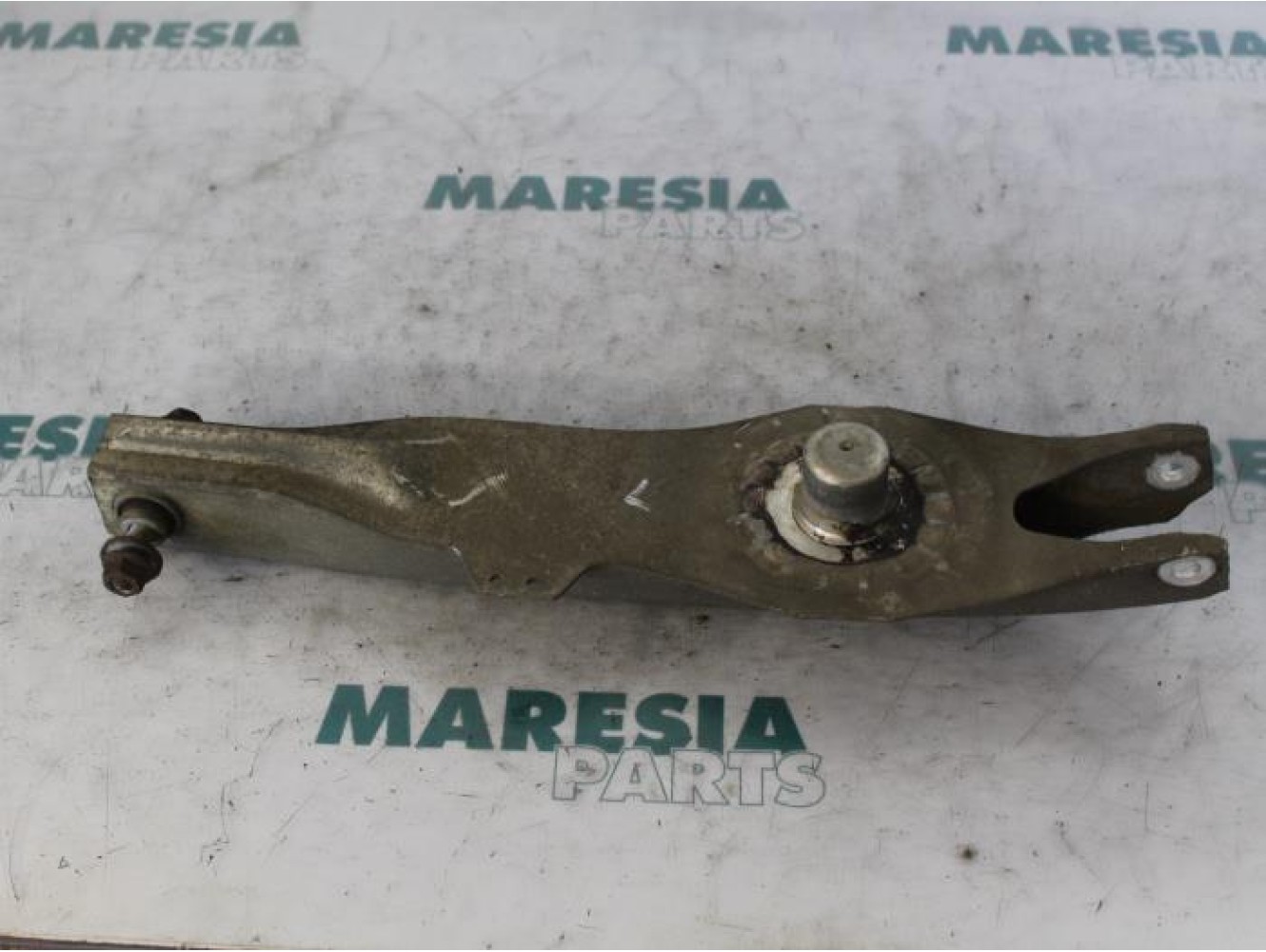 Fiat - Croma - Querlenker unten links hinten
