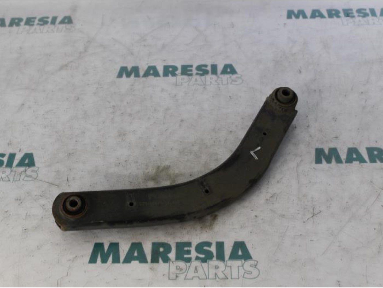 Fiat - Croma - Querlenker links hinten
