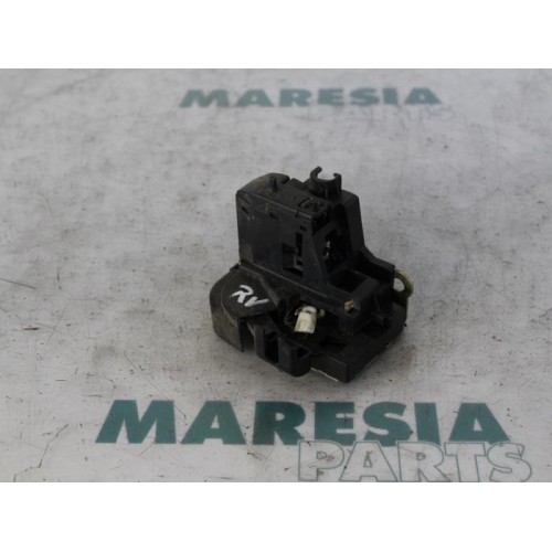 Renault - Megane Scenic - Front door lock mechanism 4-door, right