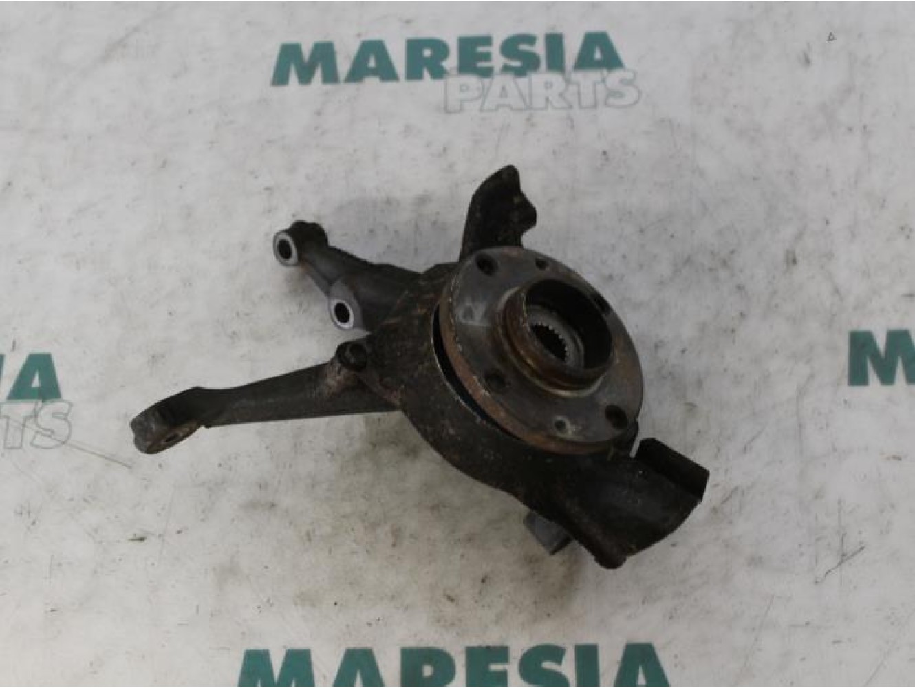 Fiat - Seicento - Knuckle, front right