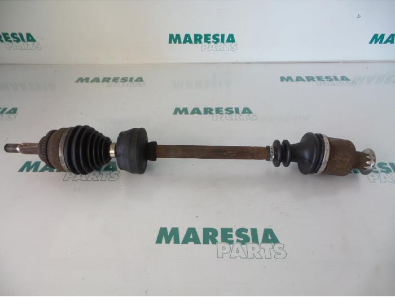 Renault - Megane Scenic - Front drive shaft, right