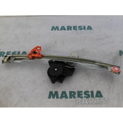 Fiat - Croma - Rear door window mechanism 4-door, right