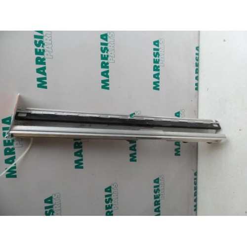 Fiat - Ulysse - Seat rails, left