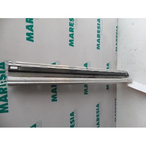 Fiat - Ulysse - Seat rails, left