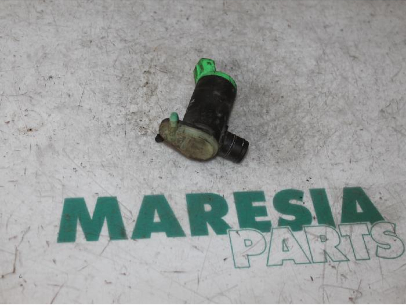 Peugeot - 206 - Scheibensprüherpumpe vorne