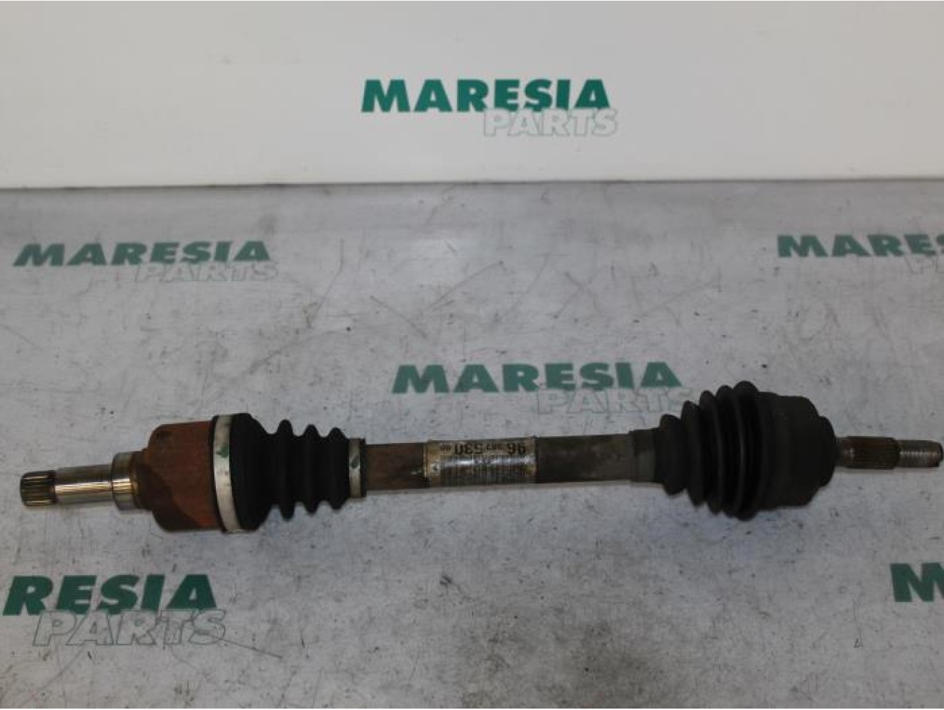 Peugeot - 206 - Aandrijfas links-voor