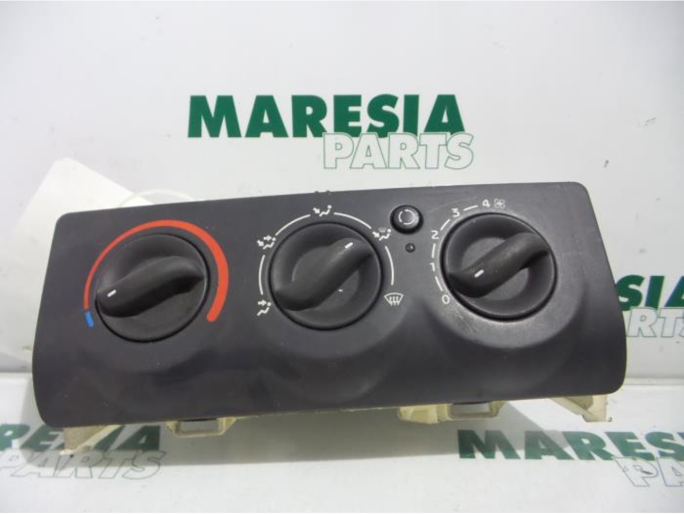Renault - Clio - Heater control panel