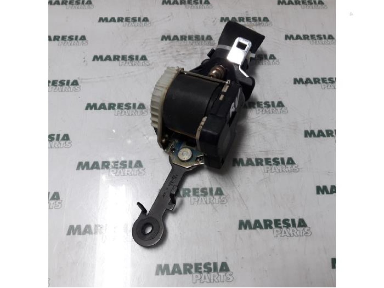 Renault - Clio - Front seatbelt, right