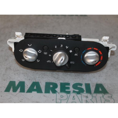 Renault - Twingo - Heater control panel
