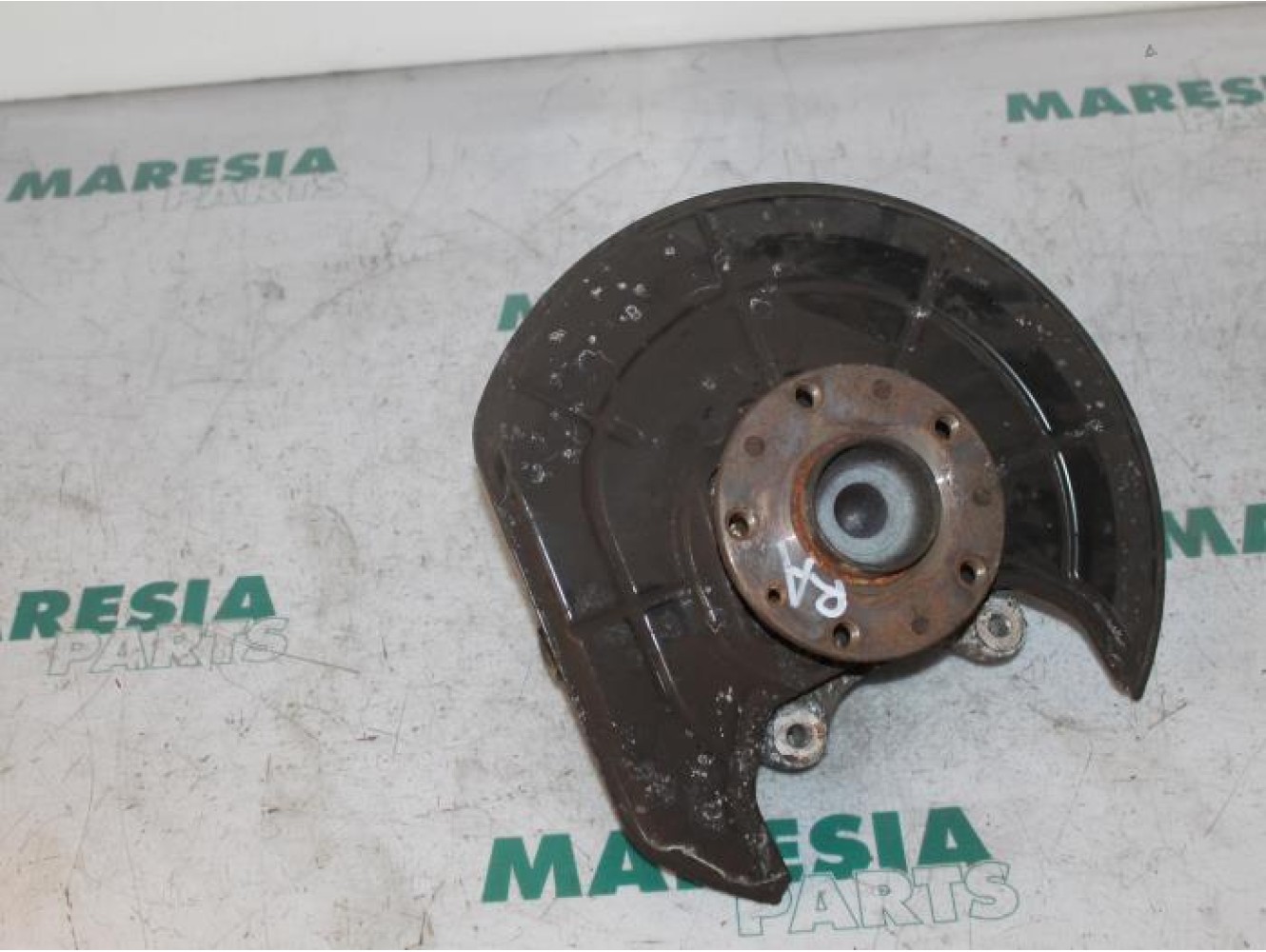Lancia - Thesis - Fusee rechts-achter