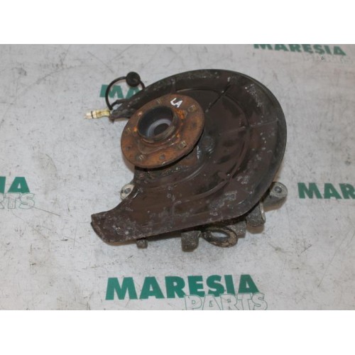 Lancia - Thesis - Achsschenkel links hinten