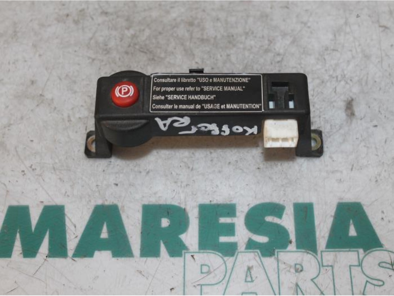 Lancia - Thesis - Parking brake switch