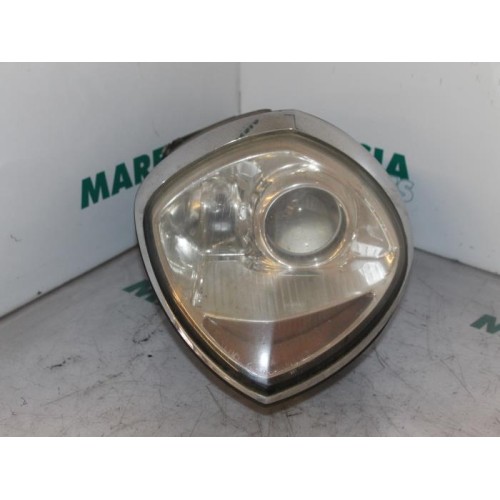 Lancia - Thesis - Phare gauche