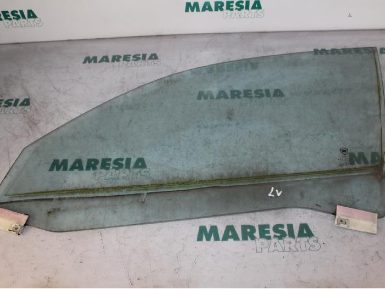 Lancia - Thesis - Door window 4-door, front left