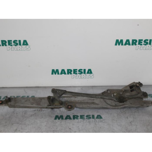 Lancia - Thesis - Wiper mechanism