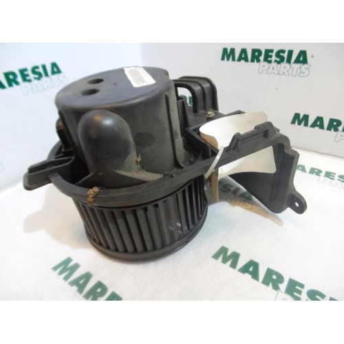 Renault - Clio - Heating and ventilation fan motor