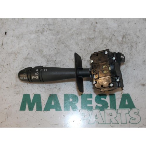 Renault - Megane Scenic - Indicator switch
