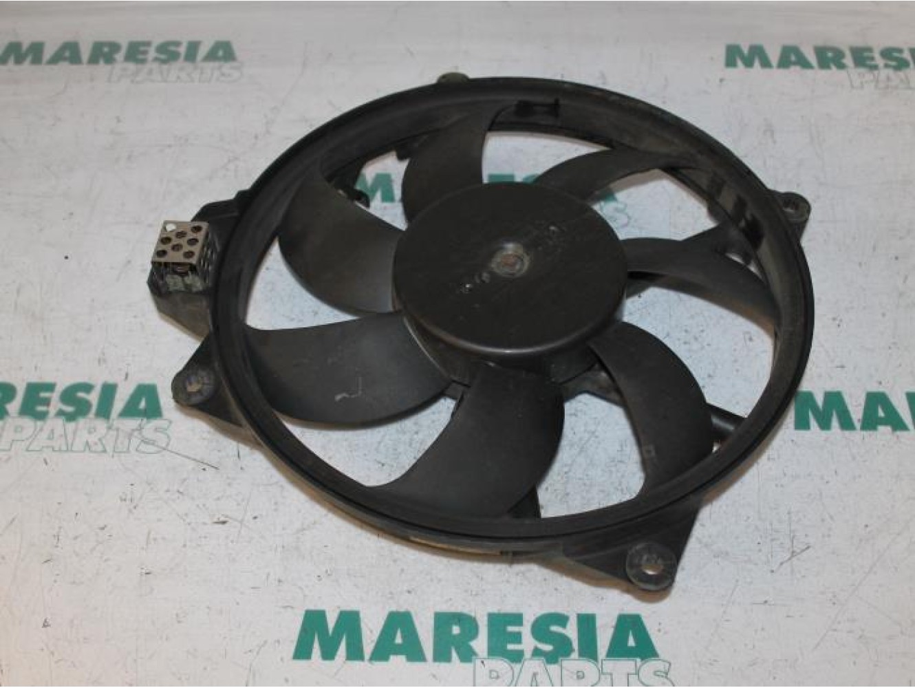 Renault - Fluence - Fan motor