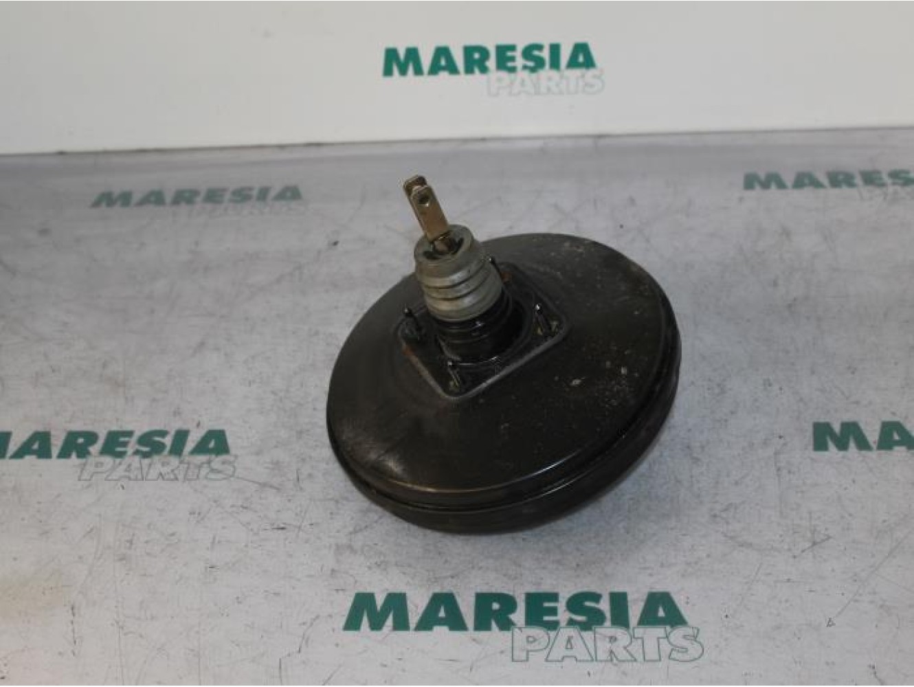 Renault - Megane Scenic - Brake servo