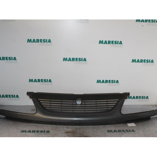 Renault - Espace - Grill