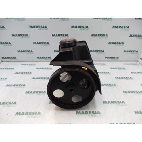Peugeot - 206 - Power steering pump