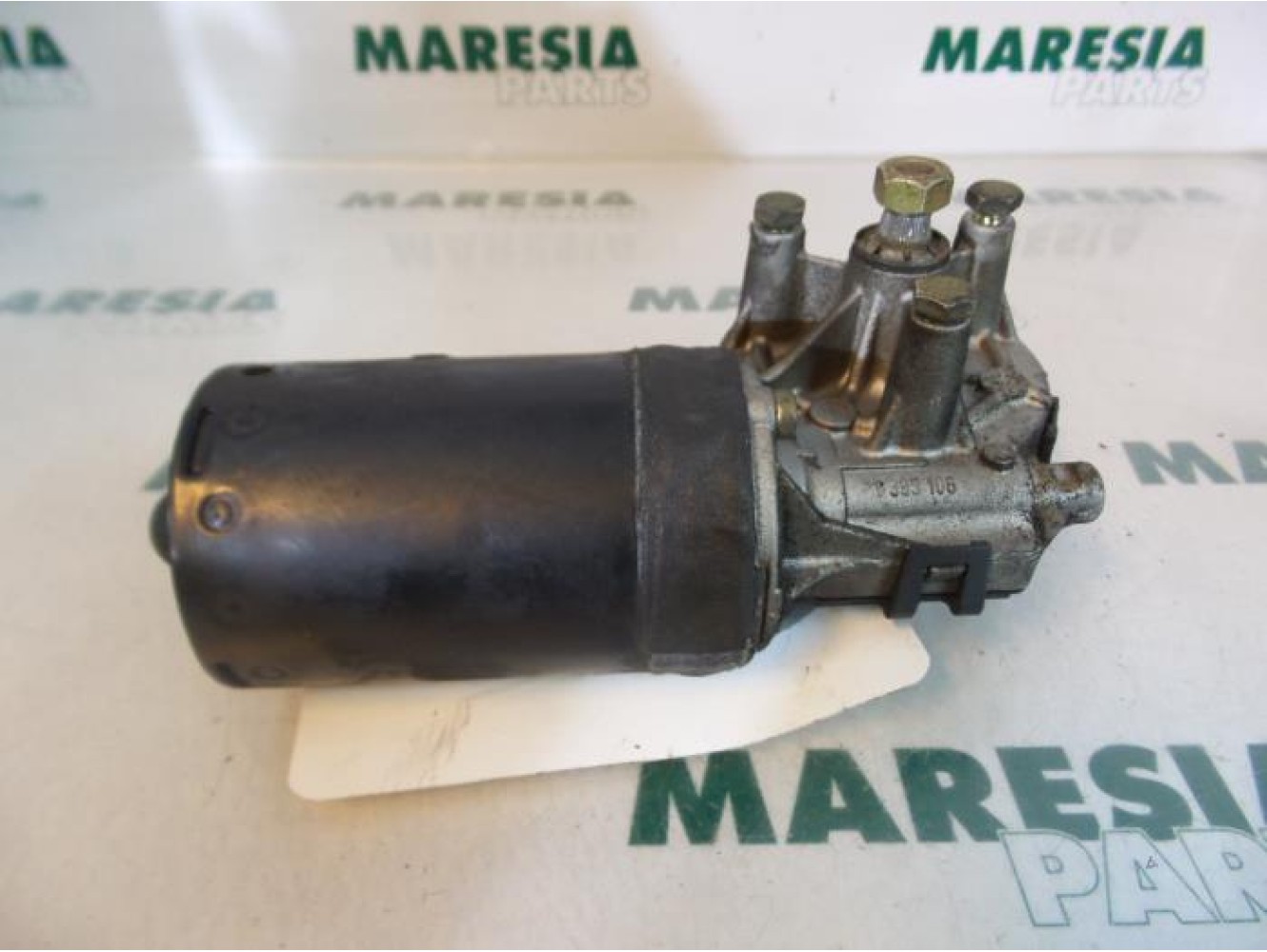Peugeot - 206 - Front wiper motor